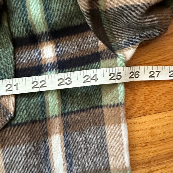 Flannel long sleeves shirt 2x. - Picture 6 of 9